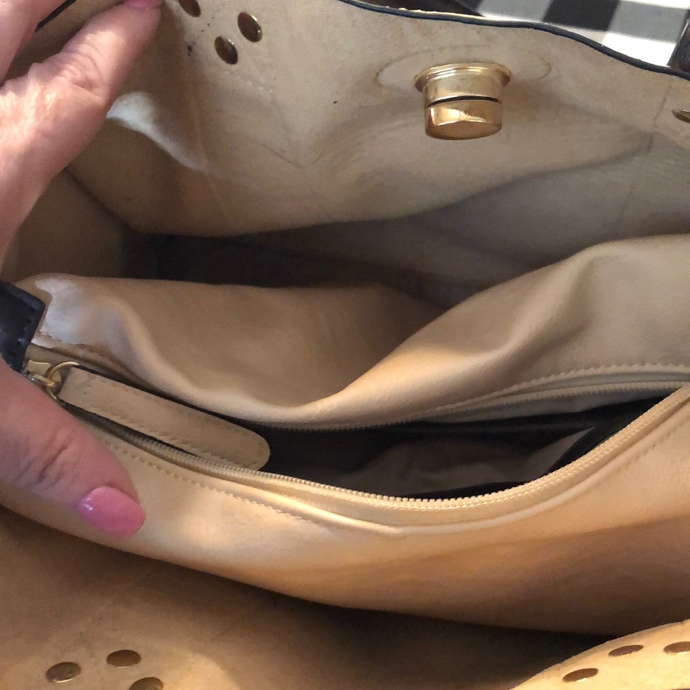 Handbag - Picture 3 of 3